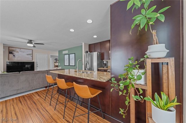 422 Crestview Avenue, Akron, OH 44320