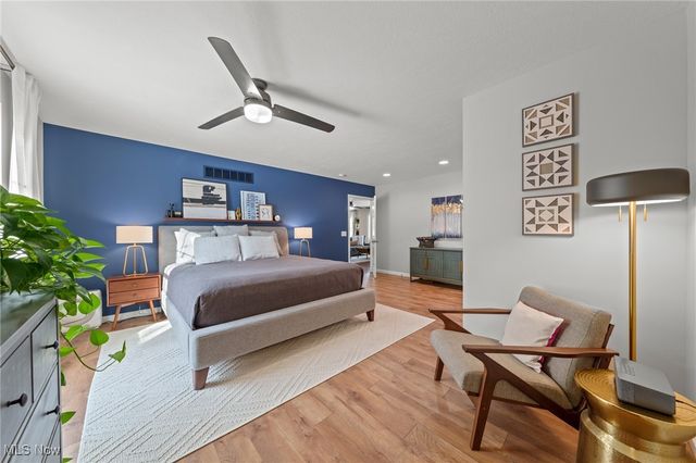 422 Crestview Avenue, Akron, OH 44320