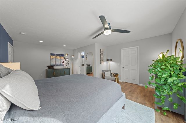 422 Crestview Avenue, Akron, OH 44320