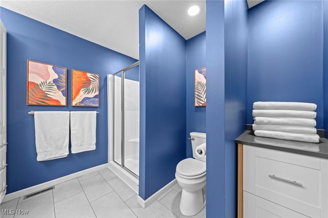 422 Crestview Avenue, Akron, OH 44320