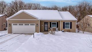 422 Crestview Avenue, Akron, OH 44320