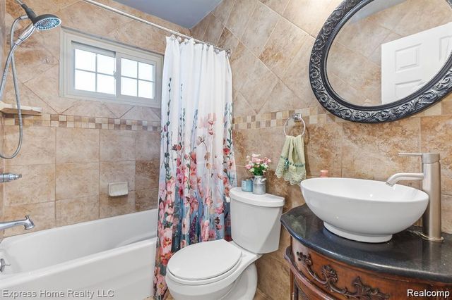 26552 Wagner Avenue, Warren, MI 48089