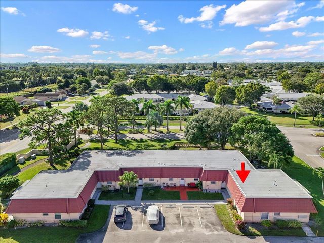 102 Amherst Lane, Lake Worth, FL 33467