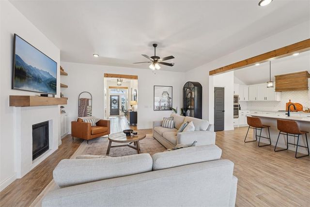 801 Mount Irving Way, Norman, OK 73071