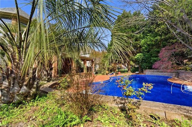 1500 Mirassou LN, Virginia Beach, VA 23454