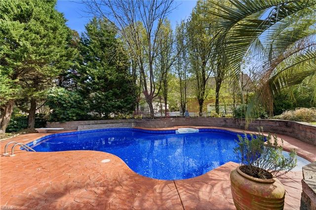 1500 Mirassou LN, Virginia Beach, VA 23454