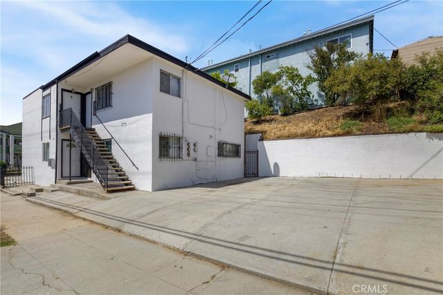 3155 E 8th Street, Los Angeles, CA 90023