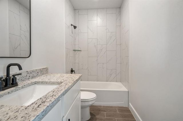 2377 Clubhouse Drive, Blanchard, OK 73010