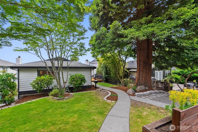 818 W Argand Street, Seattle, WA 98119