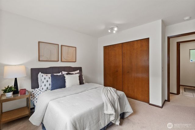 818 W Argand Street, Seattle, WA 98119