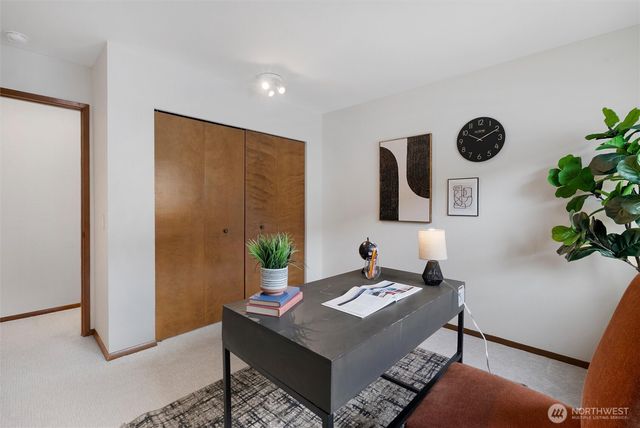 818 W Argand Street, Seattle, WA 98119