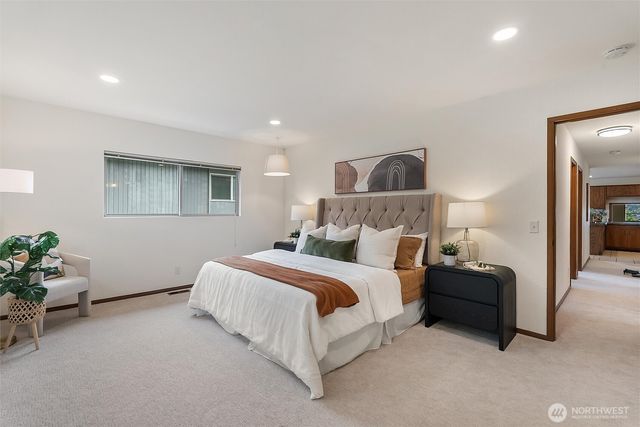 818 W Argand Street, Seattle, WA 98119
