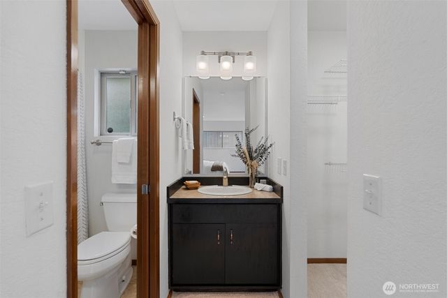 818 W Argand Street, Seattle, WA 98119
