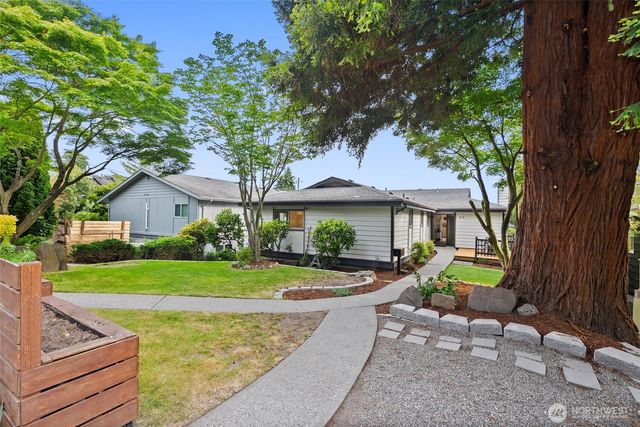 818 W Argand Street, Seattle, WA 98119