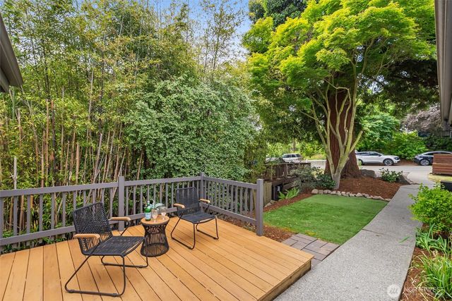 818 W Argand Street, Seattle, WA 98119