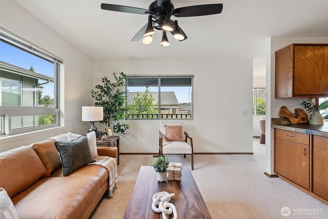 818 W Argand Street, Seattle, WA 98119