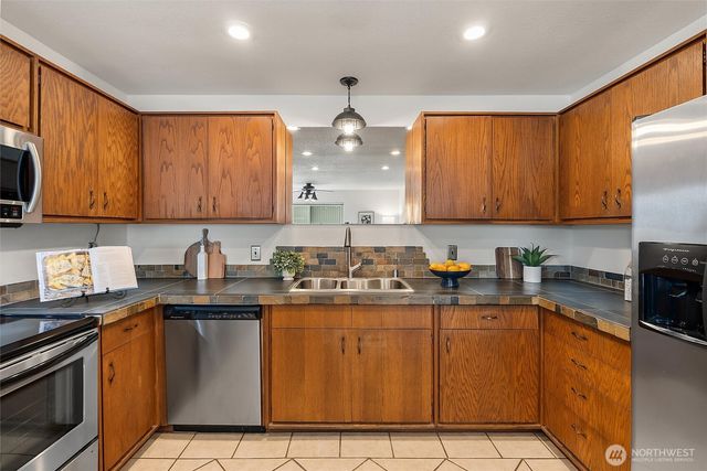 818 W Argand Street, Seattle, WA 98119