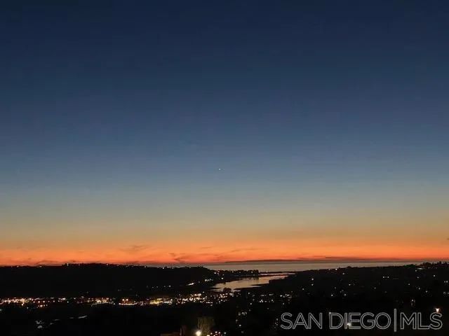 7215 El Fuerte St, Carlsbad, CA 92009