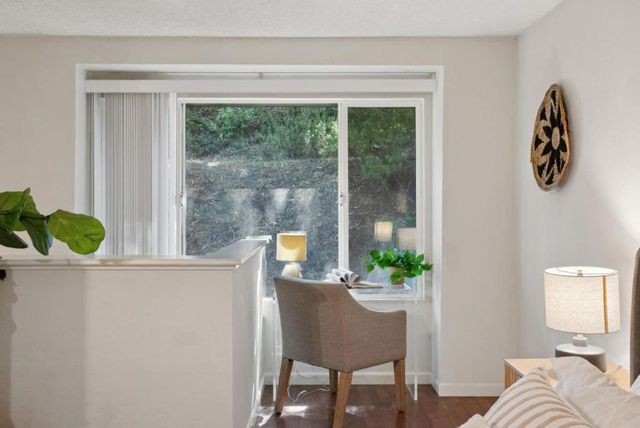 357 Half Moon Lane 12, Daly City, CA 94015