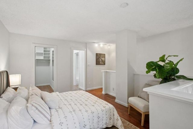 357 Half Moon Lane 12, Daly City, CA 94015