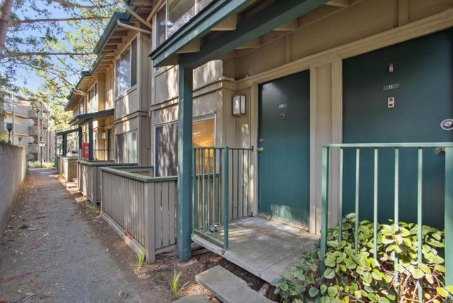 357 Half Moon Lane 12, Daly City, CA 94015