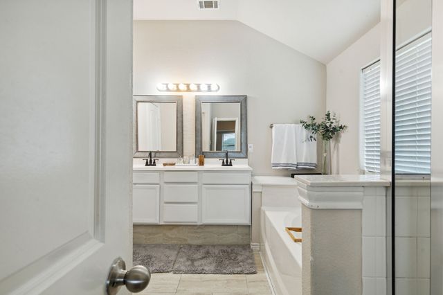 707 Bayshore Drive, Mansfield, TX 76063