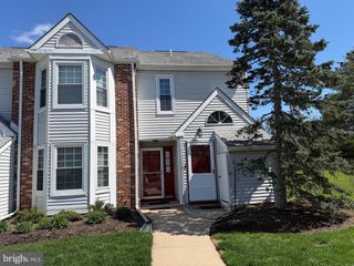 106 PINEWOOD DR, Hamilton, NJ 08690