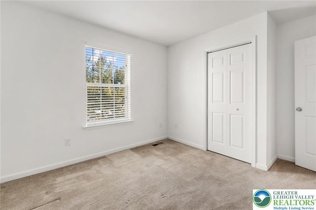 262 Milkweed Drive, Allentown City, PA 18104