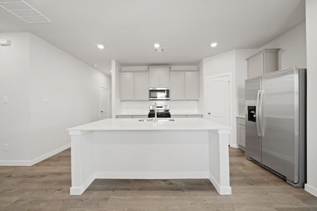 3618 Crawford Street, Bay City, TX 77414