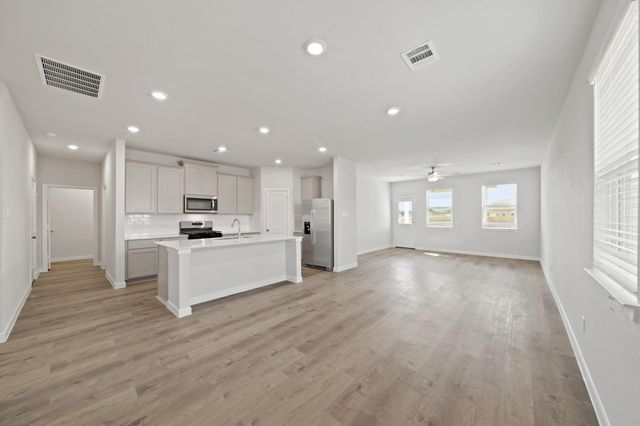 3618 Crawford Street, Bay City, TX 77414