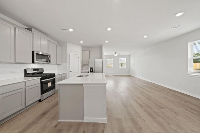 3618 Crawford Street, Bay City, TX 77414