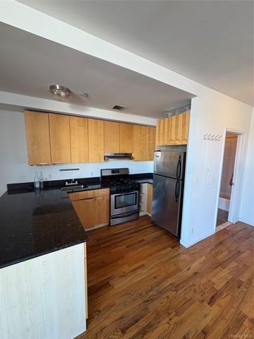 270 Devoe Street 4A, Brooklyn, NY 11211
