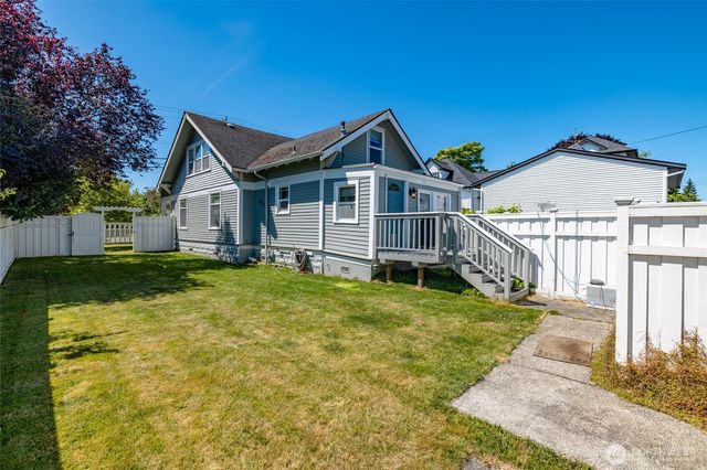 1506 12th Street, Anacortes, WA 98221