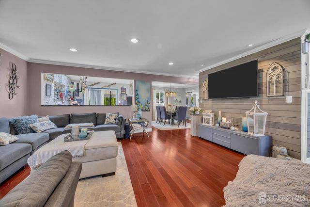 45 Candlewick Court, Old Bridge, NJ 07747