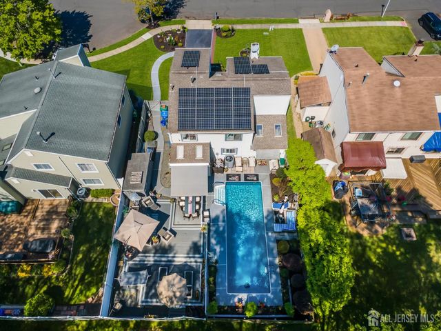 45 Candlewick Court, Old Bridge, NJ 07747