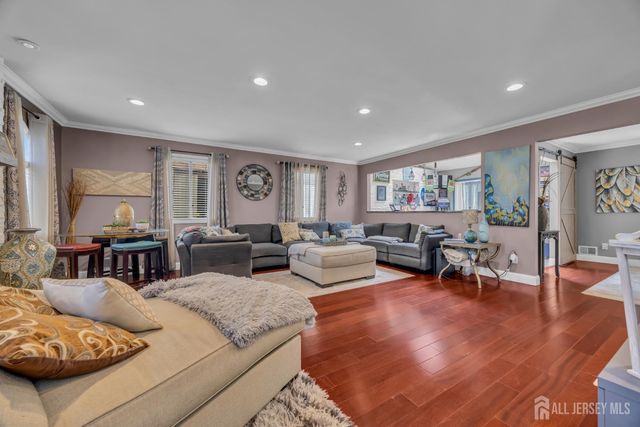45 Candlewick Court, Old Bridge, NJ 07747