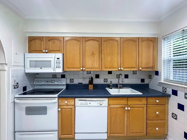 1613 NW 4TH Avenue, Fort Lauderdale, FL 33311
