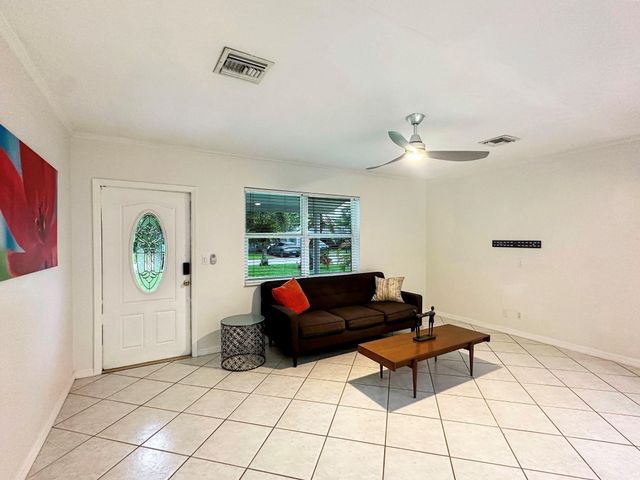 1613 NW 4TH Avenue, Fort Lauderdale, FL 33311