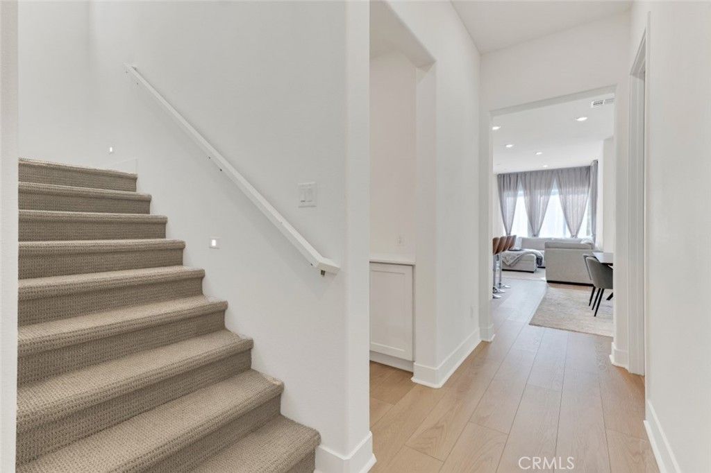 Image 15 of property listing at 26712 Afton Lane, Valencia, CA 91381