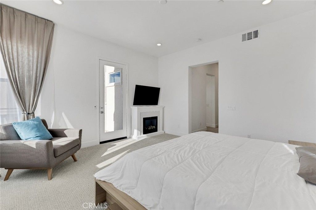 Image 18 of property listing at 26712 Afton Lane, Valencia, CA 91381