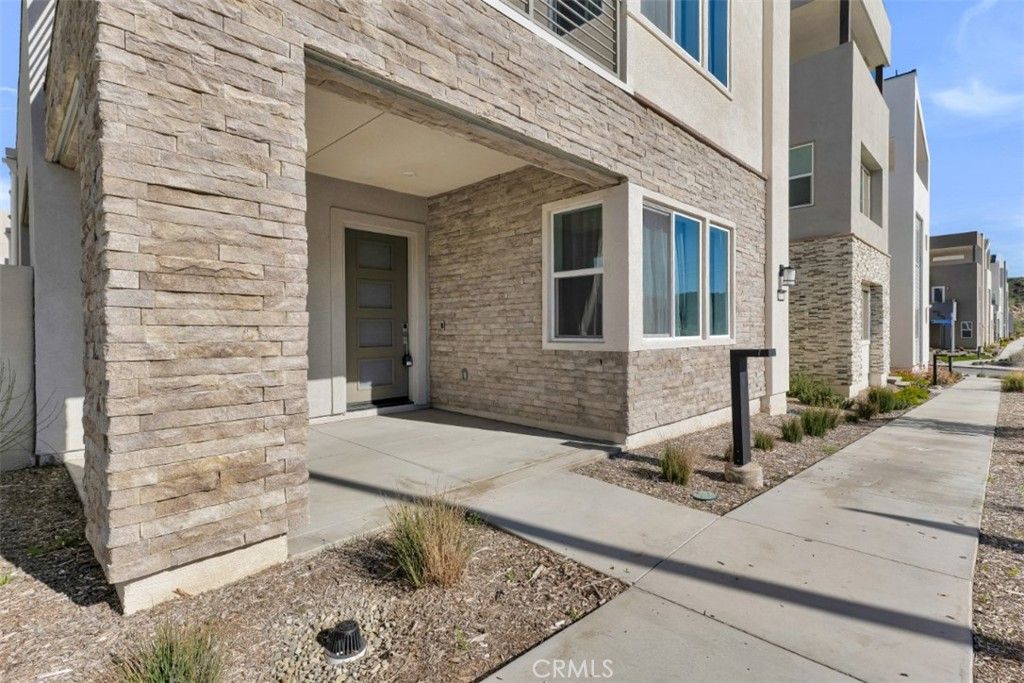 Image 1 of property listing at 26712 Afton Lane, Valencia, CA 91381