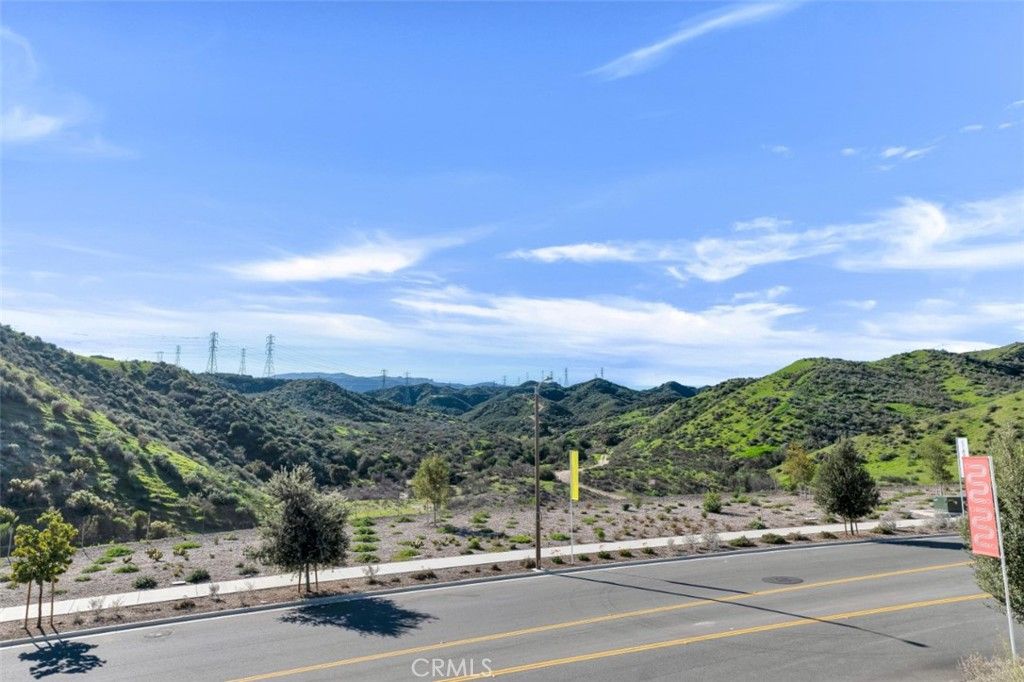 Image 20 of property listing at 26712 Afton Lane, Valencia, CA 91381