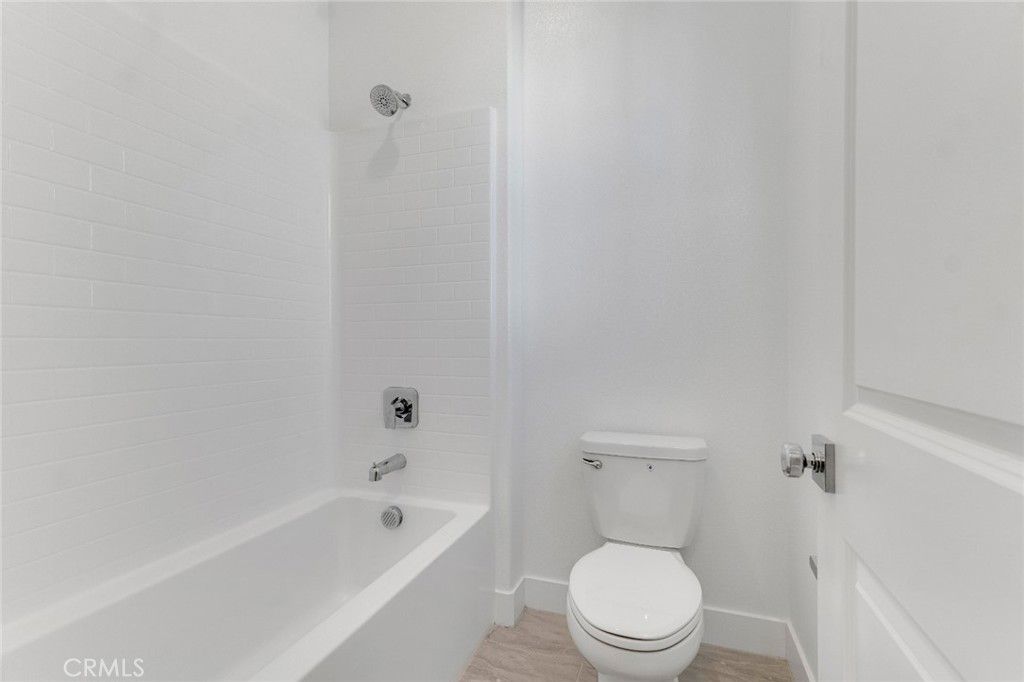 Image 28 of property listing at 26712 Afton Lane, Valencia, CA 91381