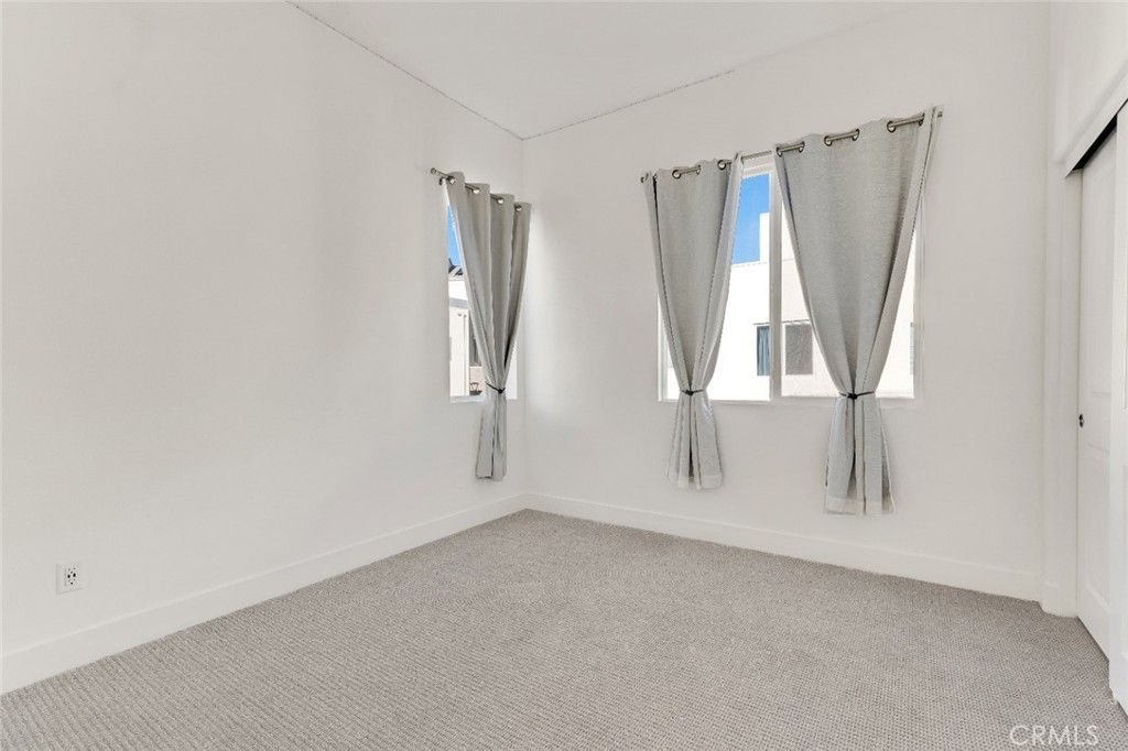 Image 29 of property listing at 26712 Afton Lane, Valencia, CA 91381