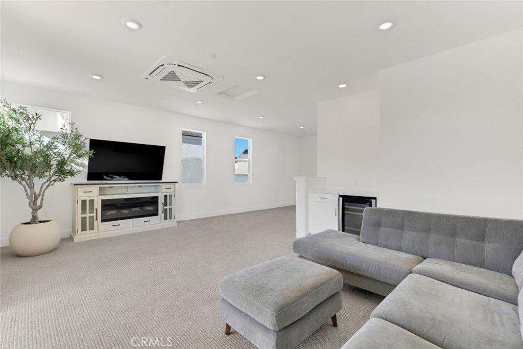 Image 36 of property listing at 26712 Afton Lane, Valencia, CA 91381