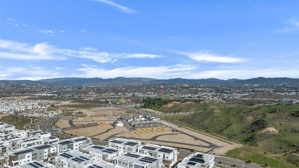 Image 51 of property listing at 26712 Afton Lane, Valencia, CA 91381