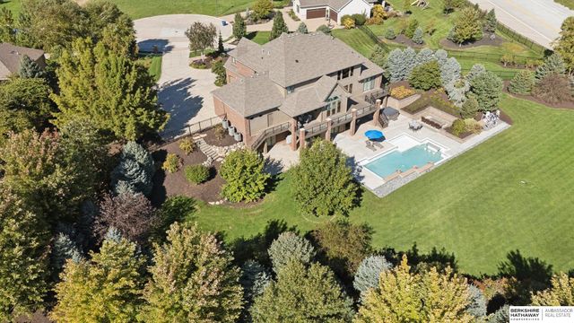 19205 Grande Avenue Circle, Omaha, NE 68022