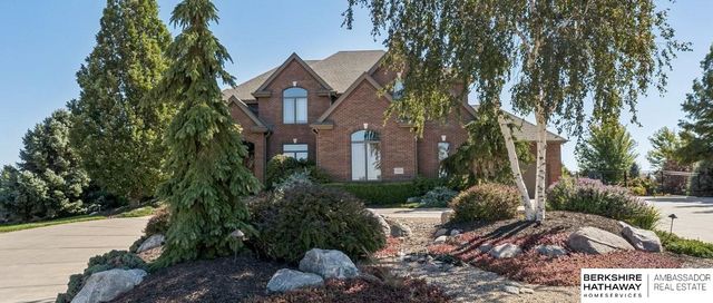 19205 Grande Avenue Circle, Omaha, NE 68022