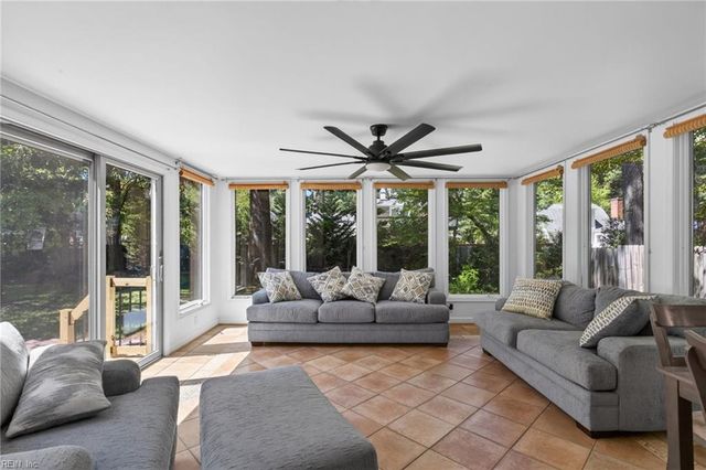 303 Parkway DR, Newport News, VA 23606