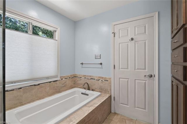 303 Parkway DR, Newport News, VA 23606